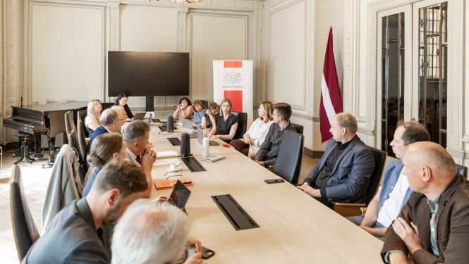 07.08.2025_Tikšanās ar arodbiedrību pārstāvjiem KM Lielajā zālē