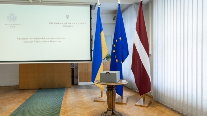 Latvijas Nacionālais arhīvs atdod Ukrainas vēsturiskos dokumentus Ukrainas Valsts arhīvu dienestam