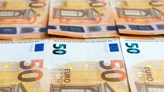 Eiro banknotes