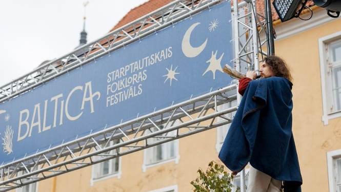 Starptautiskā folkloras festivāla “Baltica" dalībnieks un festivāla baneris