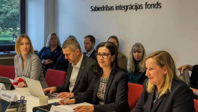 Sabiedrības integrācijas fonda padomes sēde un tās dalībnieki