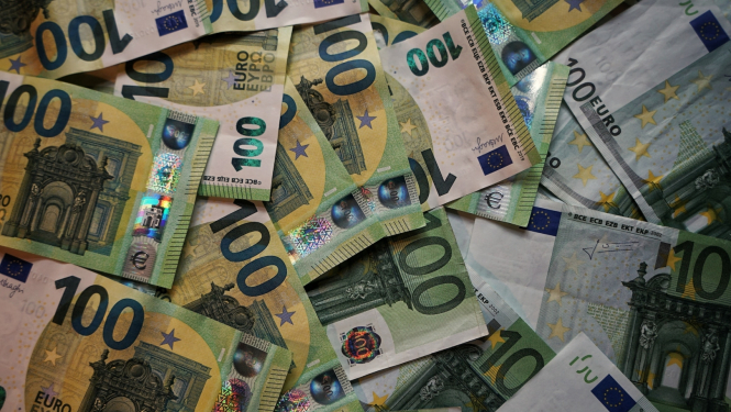Eiro banknotes