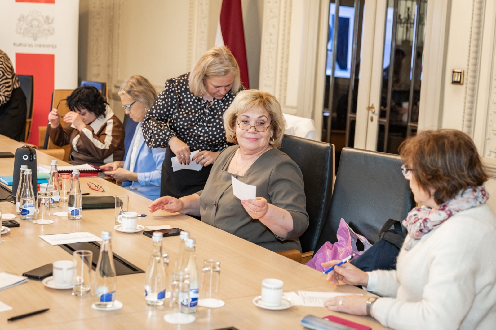 Latvijas Bibliotēku padomes sēdes norise un dalībnieki KM Lielajā zālē