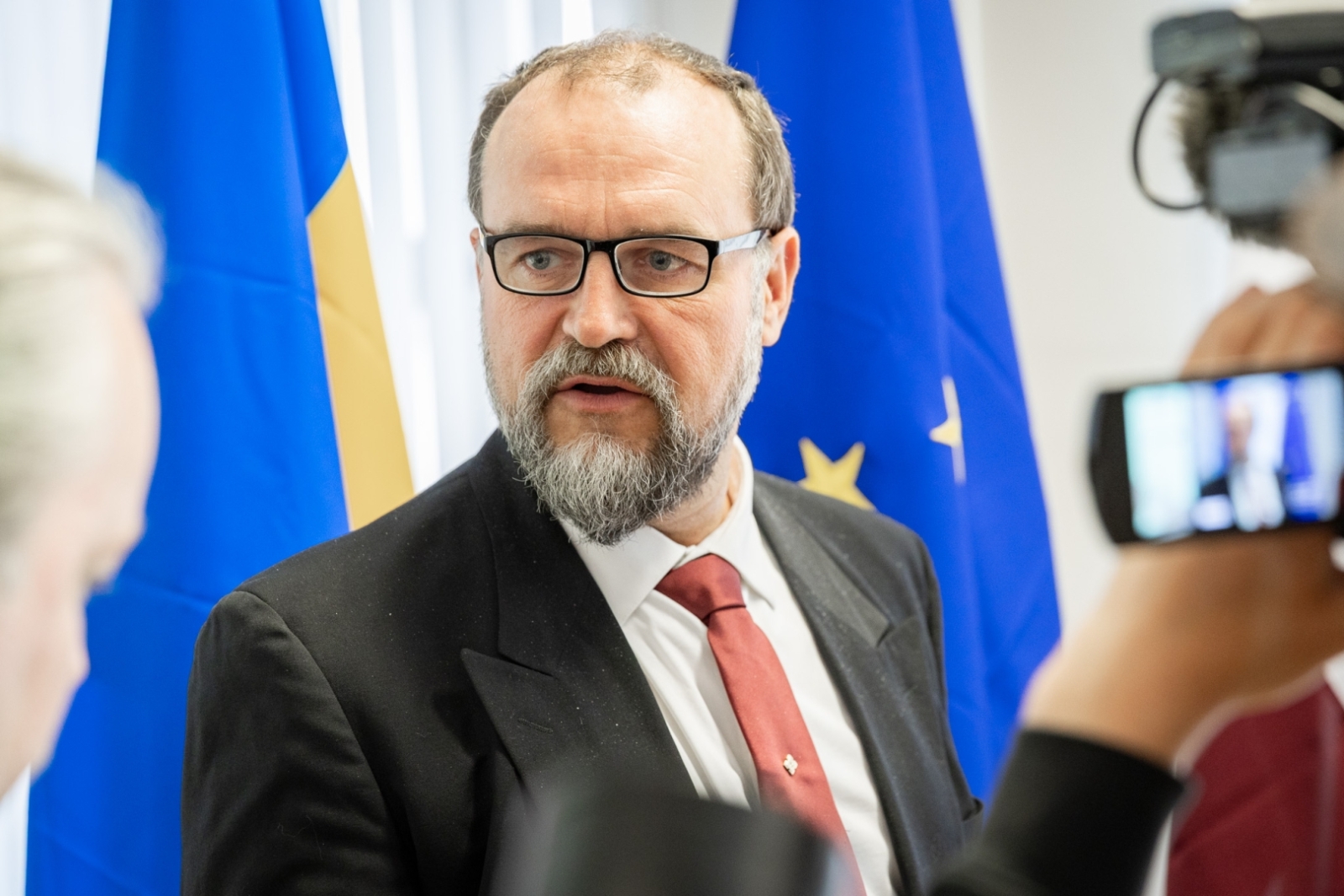 Latvijas Nacionālais arhīvs atdod Ukrainas vēsturiskos dokumentus Ukrainas Valsts arhīvu dienestam