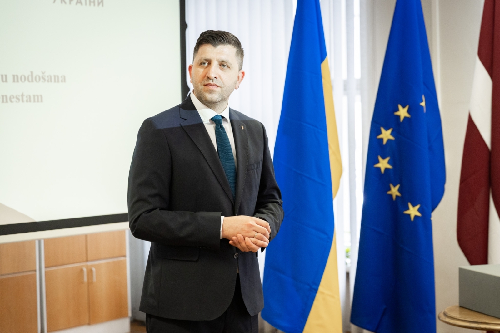 Latvijas Nacionālais arhīvs atdod Ukrainas vēsturiskos dokumentus Ukrainas Valsts arhīvu dienestam