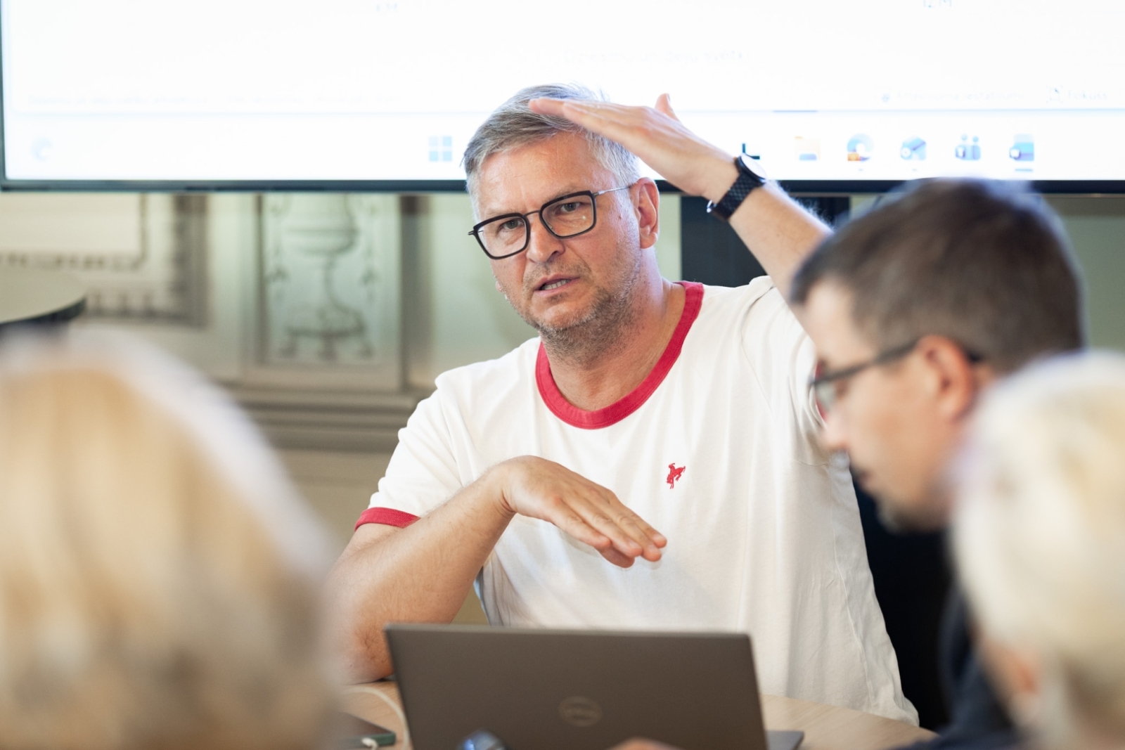 Tikšanās ar Izglītības un zinātnes ministrijas vadību KM Lielajā zālē