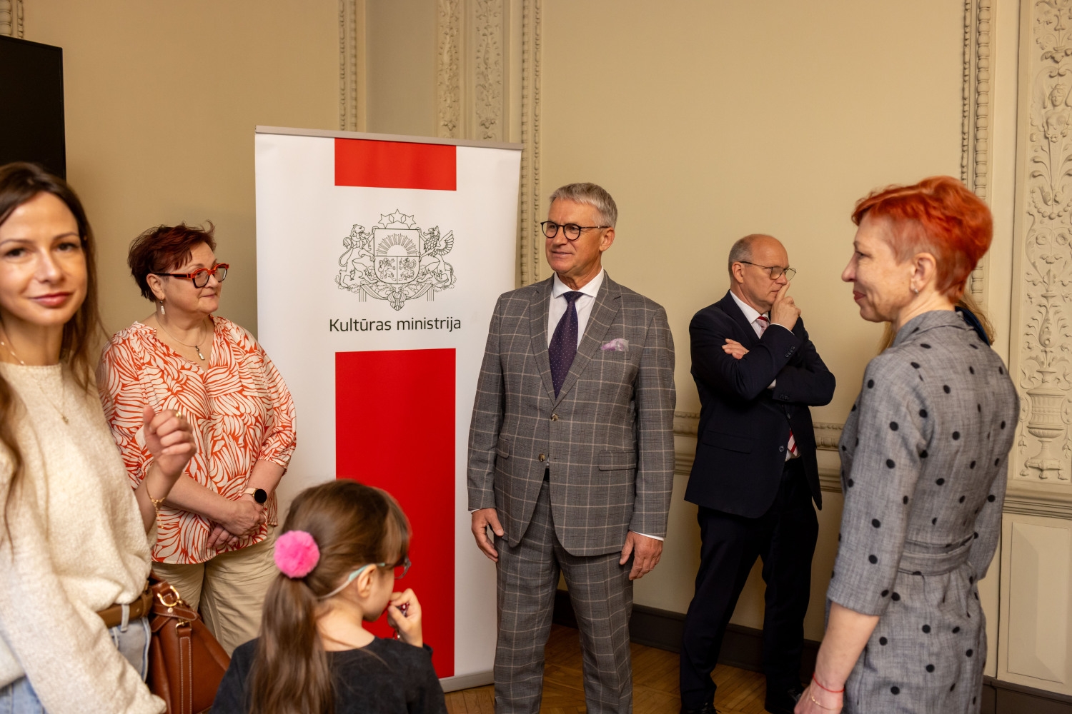 Kultūras ministrs Nauris Puntulis tiekas ar Kultūras ministrijas darbiniekiem