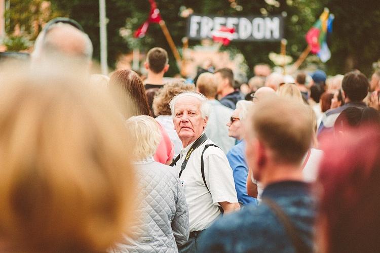 Svinīgais notikums „Baltijas ceļam 30” pie Brīvības pieminekļa