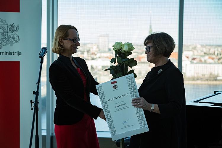 KM atzinības rakstu pasniegšanas ceremonija