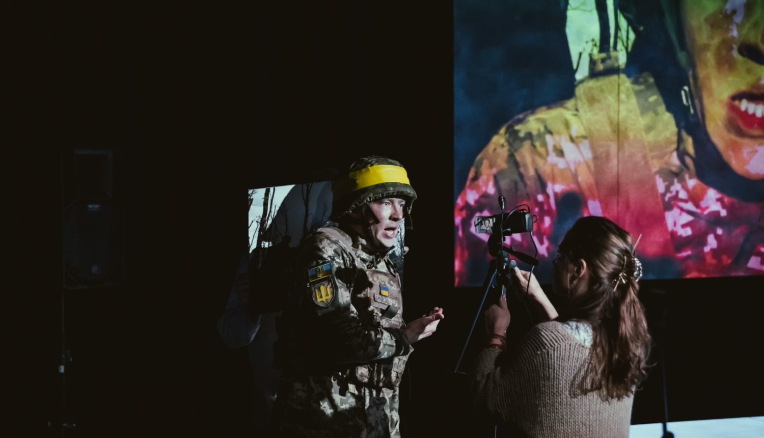Igaunijas teātra „Vaba Lava” un Kijivas Dramaturgu teātra kopdarbs - izrāde „Izvēlies labāku versiju” („Вибери Кращу Версію”)