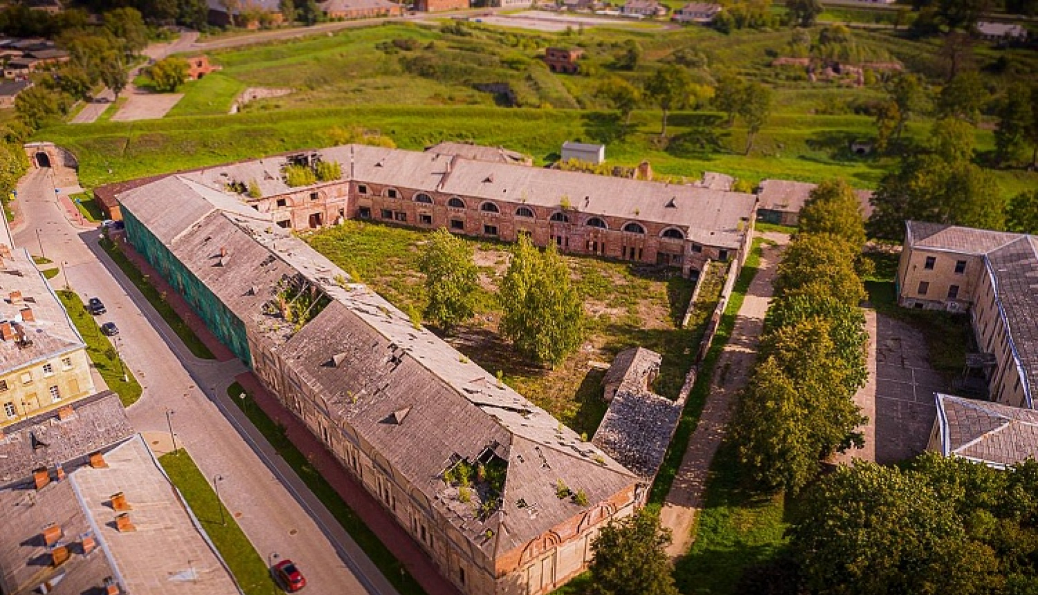 Parakstīts Daugavpils cietokšņa inženieru arsenāla restaurācijas būvdarbu līgums