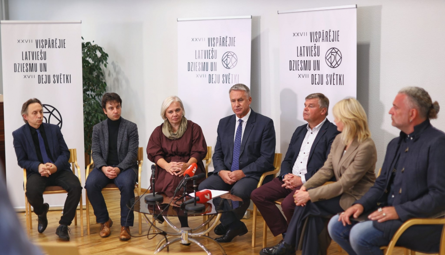 Preses konferences dalībnieki