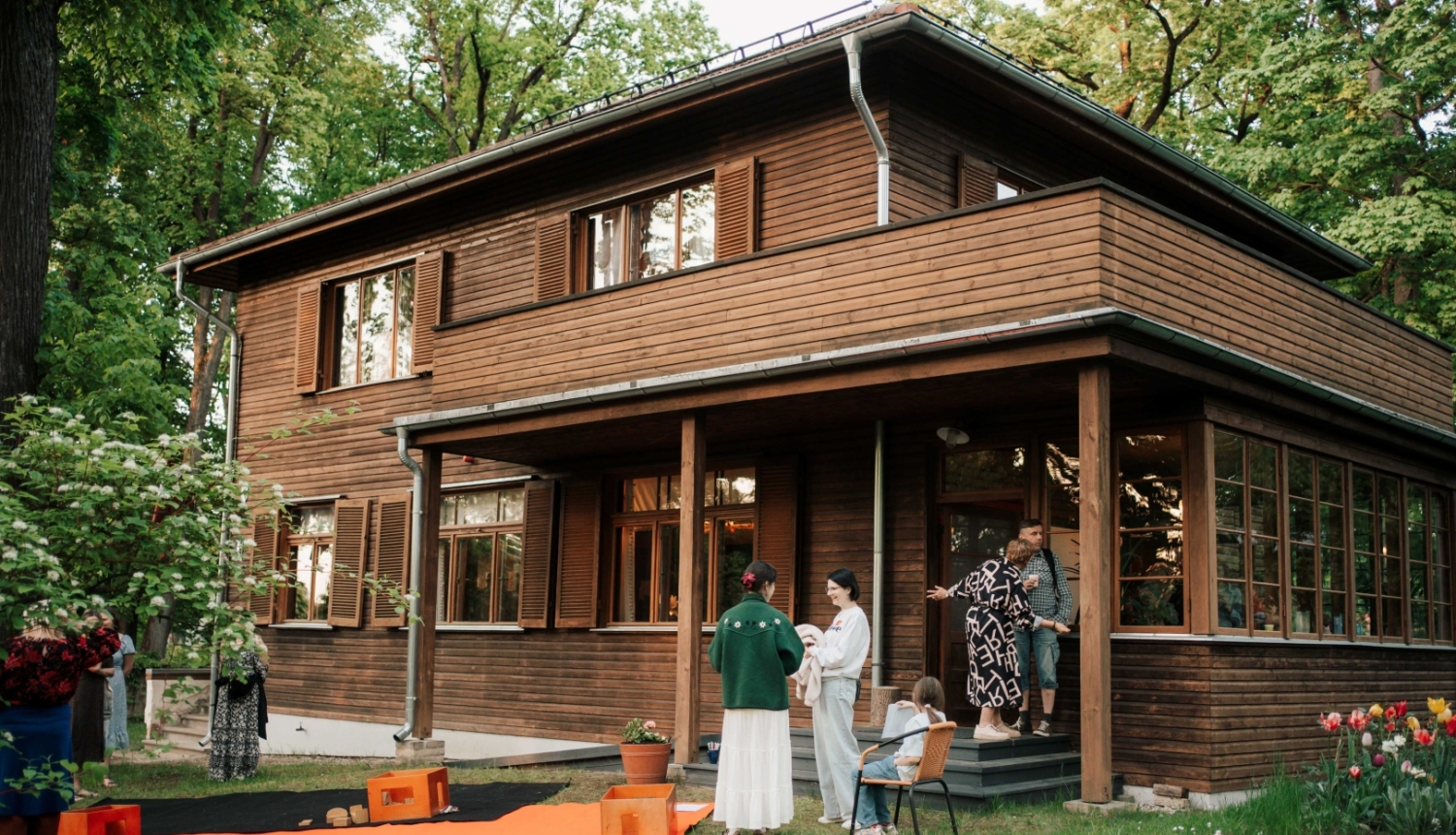 Jāņa Akuratera muzejs un apmeklētāji