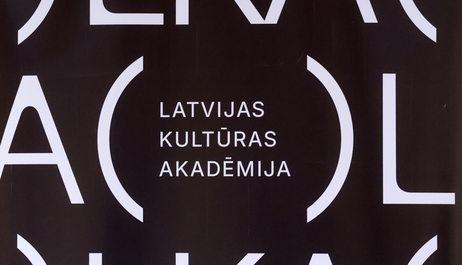 Uzraksts "Latvijas Kultūras akadēmija"