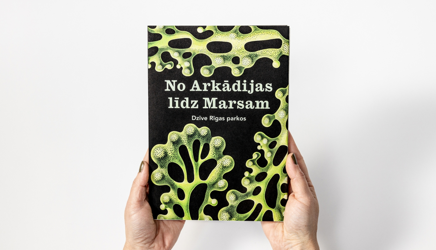 Grāmata “No Arkādijas līdz Marsam”