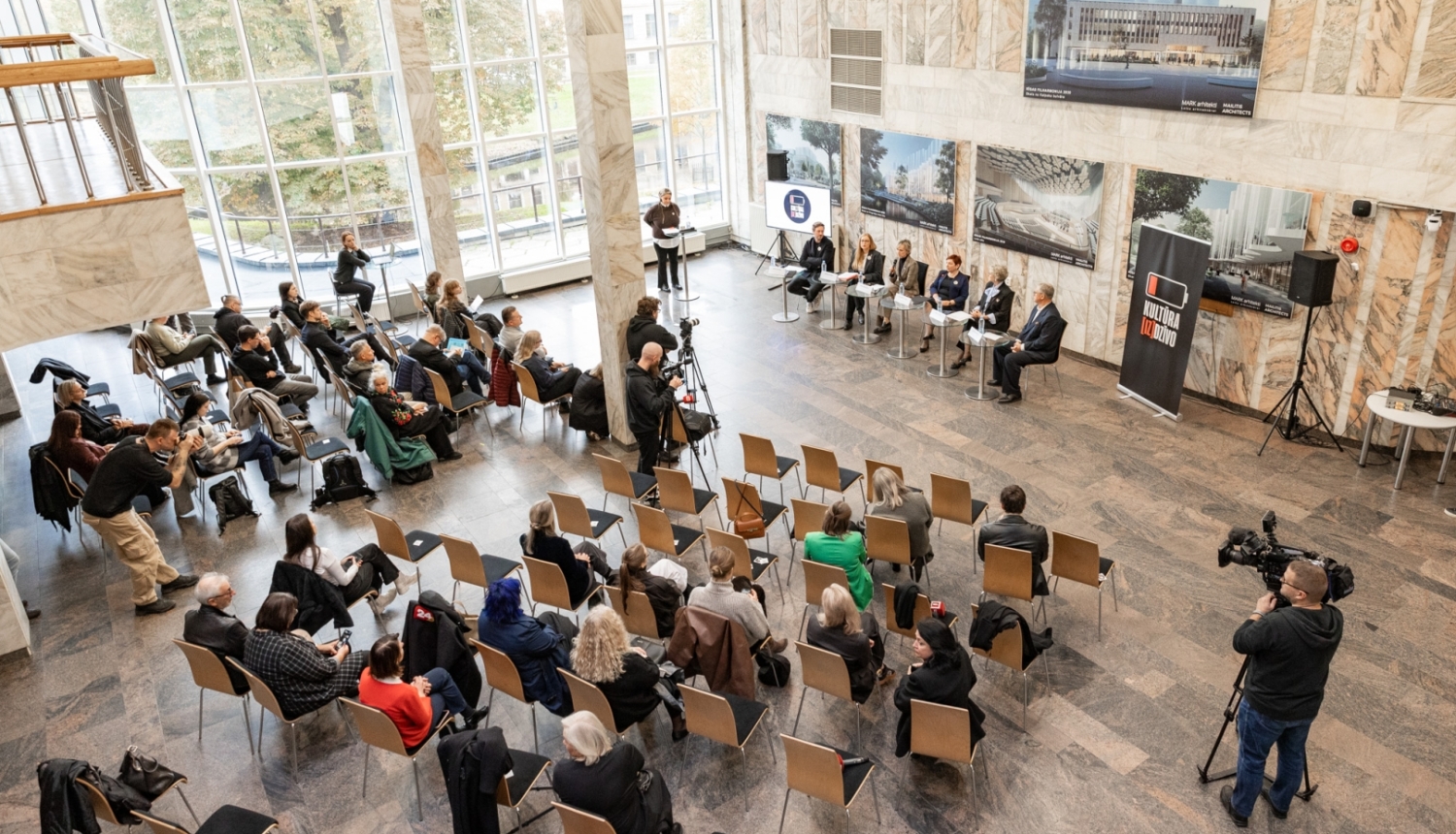 Kultūras nozares organizētā preses konference, piesakot akciju "Kultūra (iz)dzīvo" Rīgā, Kongresu namā
