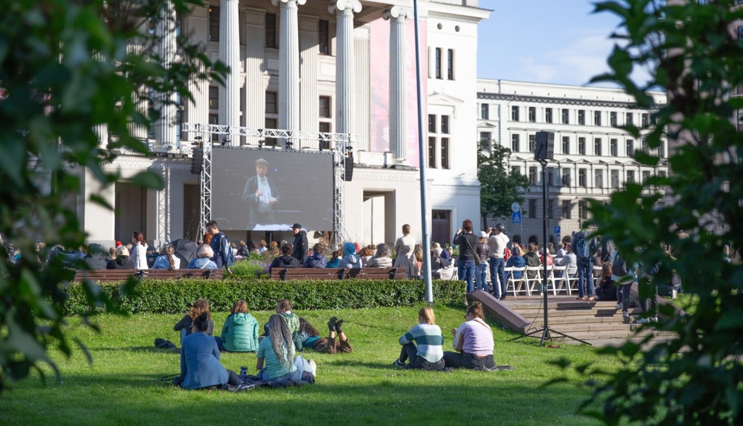 Rīgas Operas festivāla Galā koncerta tiešraide pie Operas nama