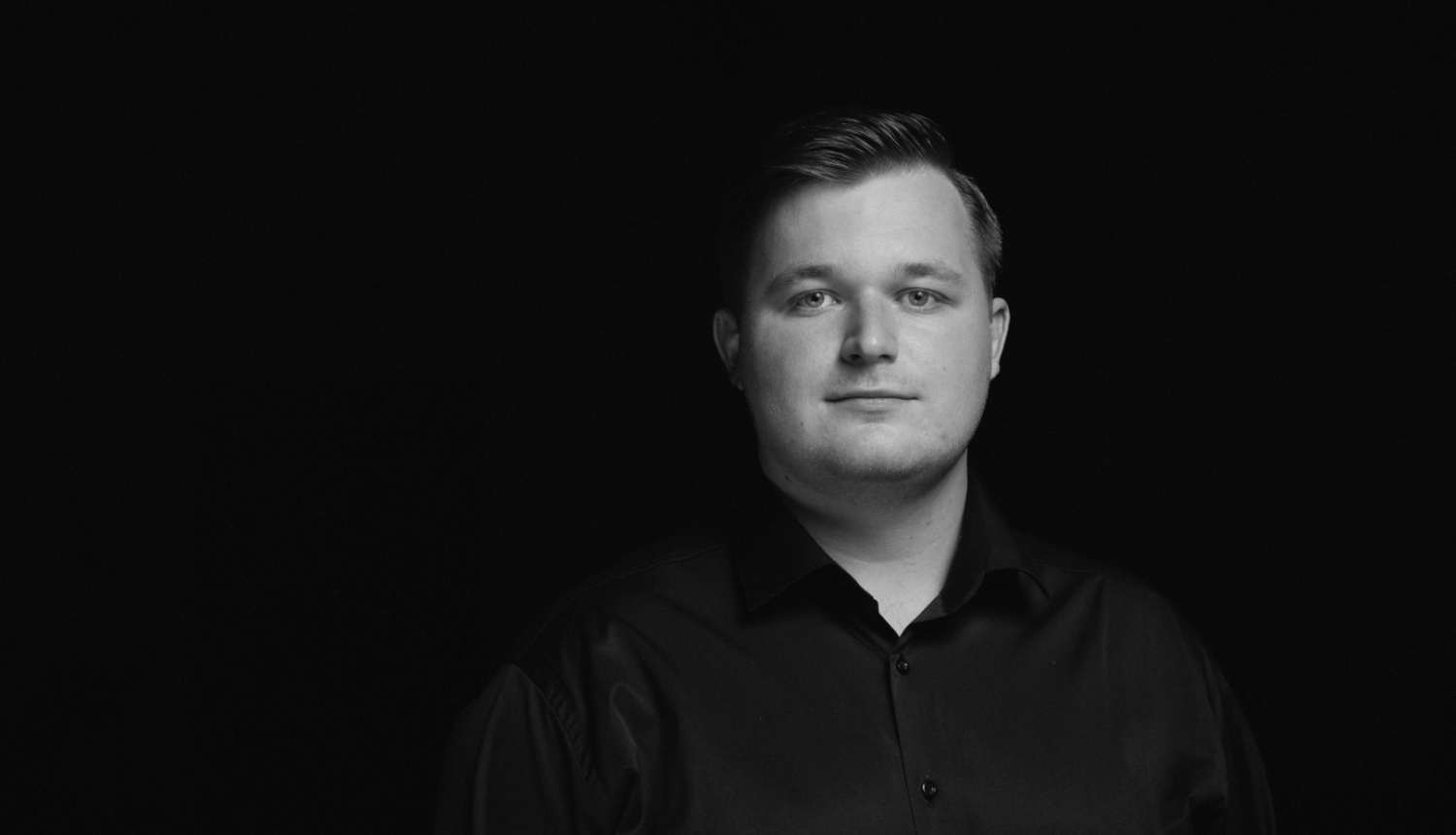Ukraiņu kordiriģents un kora "Latvija" dziedātājs Sergijs Zadorožnijs (Сергій Задорожний)