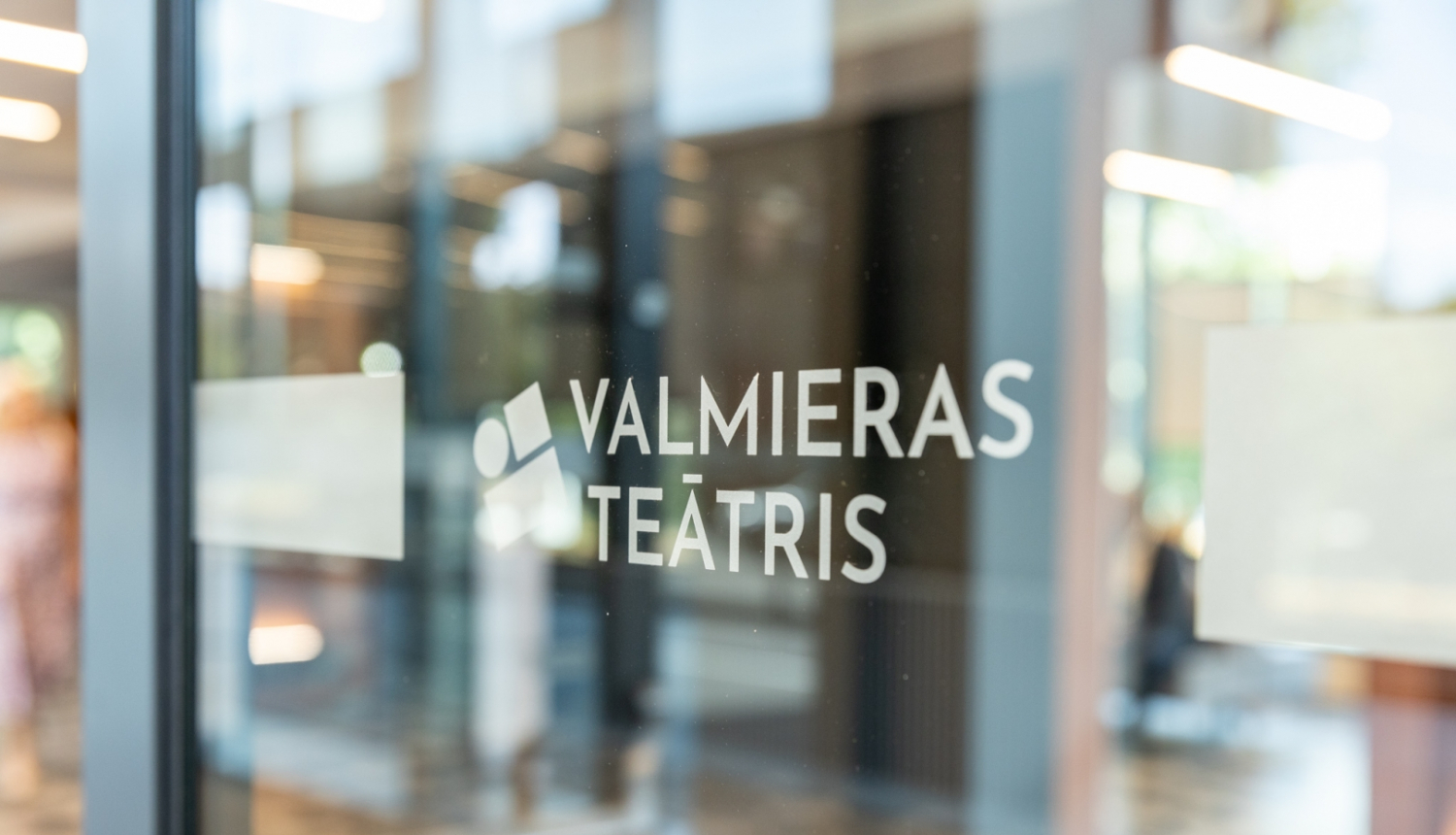 Valmieras teātra vestibils, foto: Oskars Upenieks