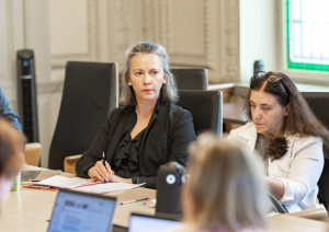 09.07.2025_Mediju konsultatīvās padomes sēdes norise KM Lielajā zālē
