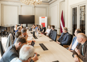 07.08.2025_Tikšanās ar arodbiedrību pārstāvjiem KM Lielajā zālē