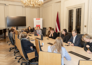 Tikšanās ar biedrības “Laiks kultūrai” pārstāvjiem KM Lielajā zālē
