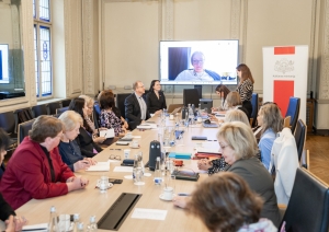 Latvijas Bibliotēku padomes sēdes norise un dalībnieki KM Lielajā zālē