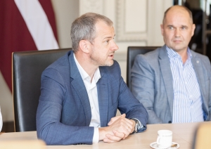 Ministre tiekas ar kultūras jomas profesionālo vidusskolu vadītājiem