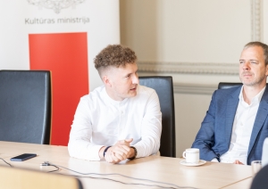 Ministre tiekas ar kultūras jomas profesionālo vidusskolu vadītājiem