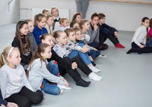 Interaktīva medijpratības izrāde Nacionālās Mākslu vidusskolas 3.-5. klašu skolēniem