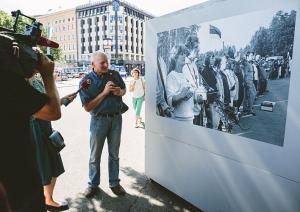 Fotoizstādes “Akcija “Baltijas ceļš 1989”. Veltījums akcijas 30. gadadienā” atklāšana