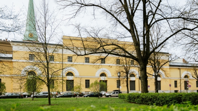 Mākslas muzeja Arsenāls fasāde