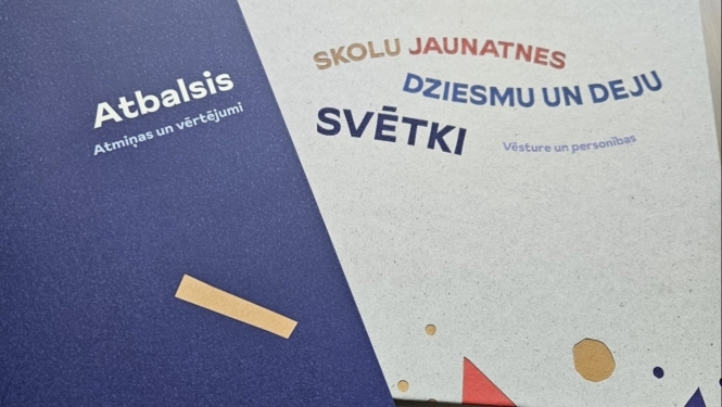 Divi grāmatu izdevumi