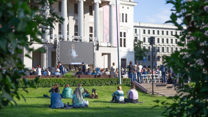 Rīgas Operas festivāla Galā koncerta tiešraide pie Operas nama
