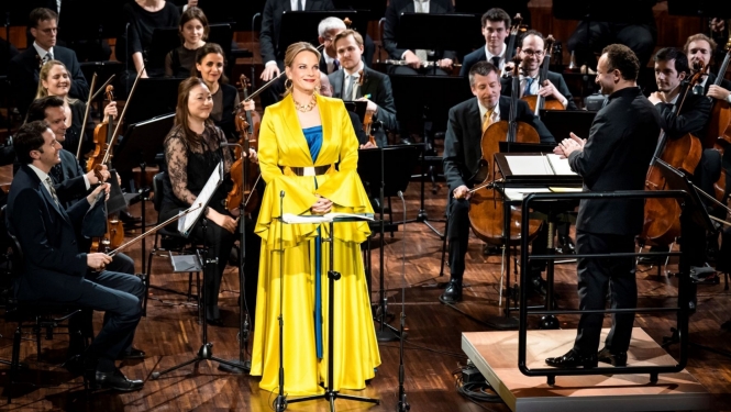 Berlīnes Filharmonijas orķestris kopā ar pasaules opermūzikas zvaigzni Elīnu Garanču, foto: Stephan Rabold.