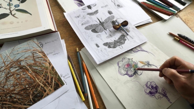 Ilustrācija Rotu mākslas biedrības grupas izstādei “Pieskāriens”. Publicitātes foto