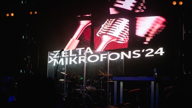 Attēls ar uzrakstu: Zelta Mikrofons '24
