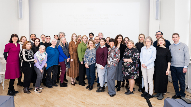 Eiropas Savienības dalībvalstu eksperti veselības un kultūrpolitikas jomās, grupas foto.
