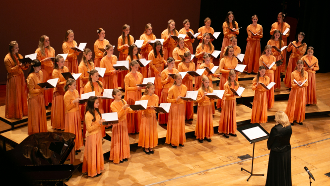 Rīgas Doma meiteņu koris TIARA