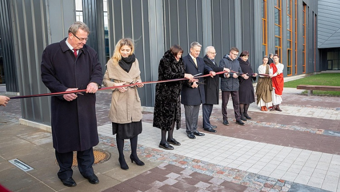 Rīgā atklāj Baltijas mērogam unikālo Muzeju krātuvi