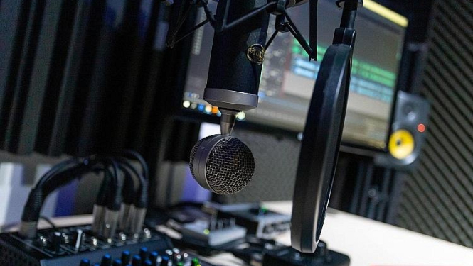 Paziņoti rezultāti medijiem, kuri pirmie saņems atbalstu Covid-19 krīzes radīto negatīvo seku mazināšanai