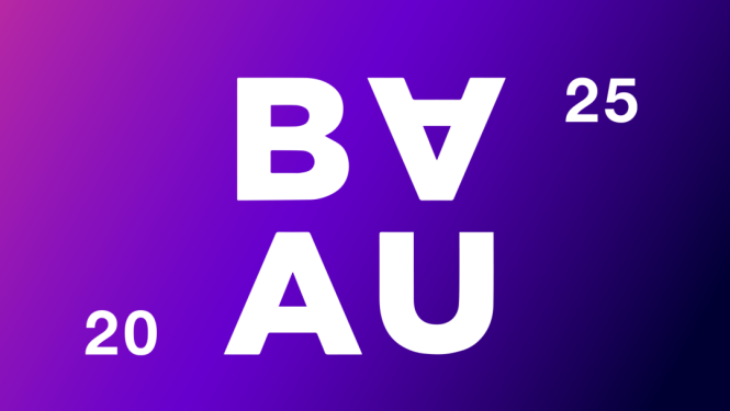 Baltijas arhitektūras skolu absolventu diplomdarbu konkursa BAUA Awards 2025 logo - lieli, gaiši burti BAUA un gads 2025