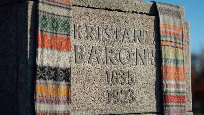 Piemineklis Krišjānim Baronam