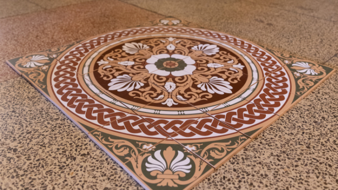 Latvijas Nacionālās operas foajē grīdas flīze