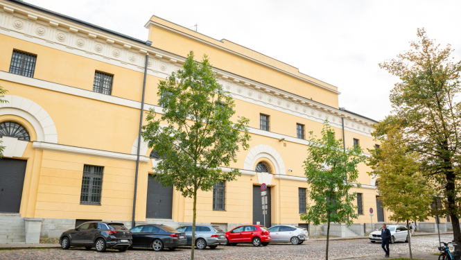 Latvijas Nacionālā mākslas muzeja izstāžu zāles “Arsenāls” fasāde
