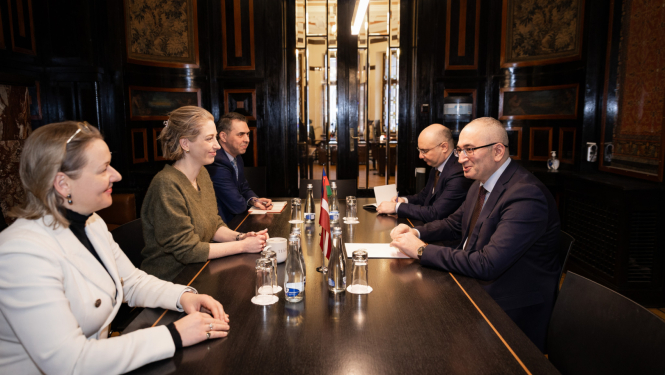 Kultūras ministres Agneses Lāces tikšanās ar Azerbaidžānas Republikas ārkārtējo un pilnvaroto vēstnieku Latvijā V.E. Elnuru Sultanovu (H.E. Elnur Sultanov)