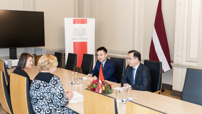 Tikšanās ar Ķīnas Tautas Republikas vēstnieku Latvijā V.E. Tanu Sungeņu (H.E. Mr Tang Songgen)
