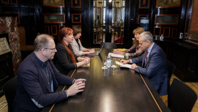 Kultūras ministre Agnese Logina tiekas ar Latvijas pārstāvjiem UNESCO un OECD