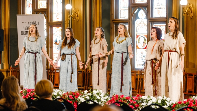 Ogres Kultūras centra vokālā grupa ANIMA SOLLA, foto: Kaspars Teilāns