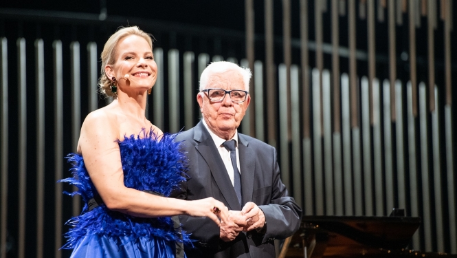 Maestro Raimonds Pauls un operdziedātāja Elīna Garanča